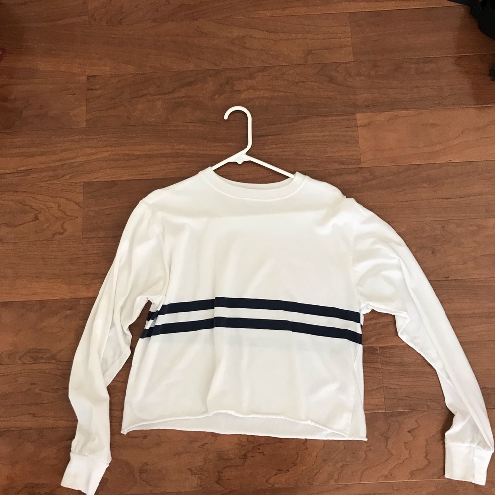BRANDY MELVILLE longsleeve🥰